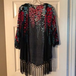 Duster with lace and fringe accents, size large